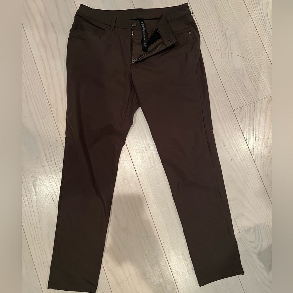 Men’s Lululemon Slim-Fit ABC Pants, 32” Waist / 32” Length, Olive